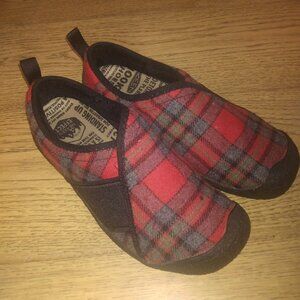 Keen women's howser slippers